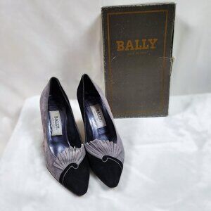 Vintage Bally Black and Grey Irene Suede Pumps - Size 8.5 Medium